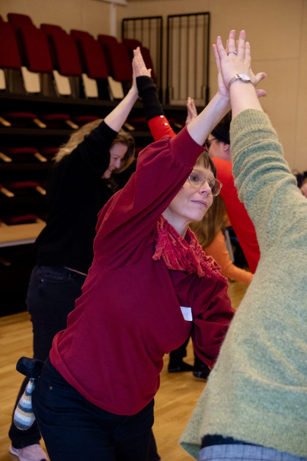 Elli Isokoski danser med en annen. Foto.