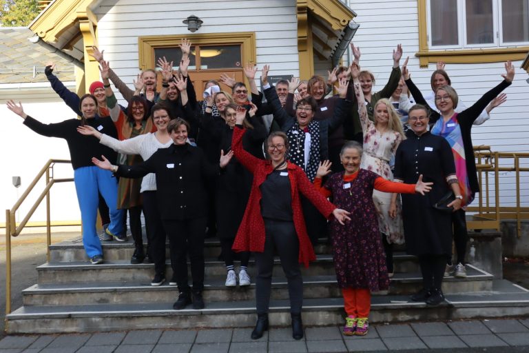 Gruppebilde av Nordic Arts & Health Research Network. Foto.