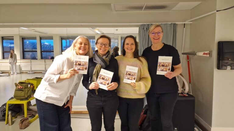 Kari Anne V. Bjerkestrand (KKS), Marit Stranden (KHO), Silje K. Tryggestad (Bodø videregående skole) og Ann Karin Orset (KKS) smiler til kamera.